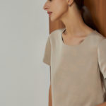 Reversible Basic Blouse II with black floral prints and solid beige