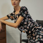Reversible Basic Blouse II with black floral prints and solid beige