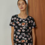 Reversible Basic Blouse II with black floral prints and solid beige