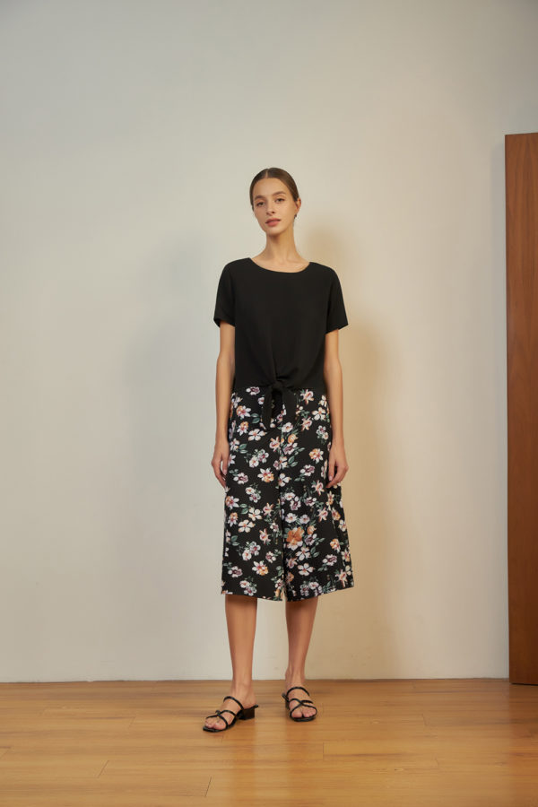 Reversible Cropped Wide Leg Pants with black floral prints and black