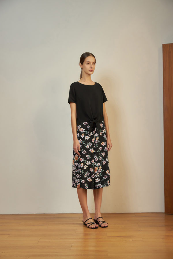 Reversible Cropped Wide Leg Pants with black floral prints and black