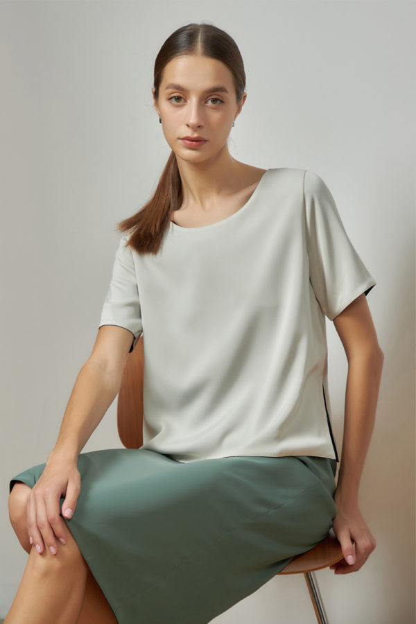 Reversible Basic Blouse I with light grey and black (reverse side)