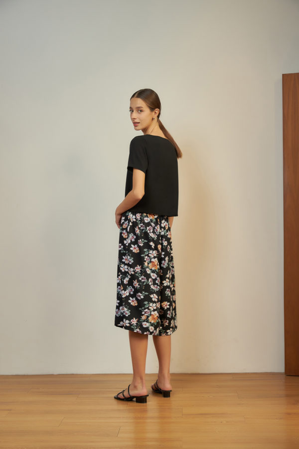 Reversible Cropped Wide Leg Pants with black floral prints and black