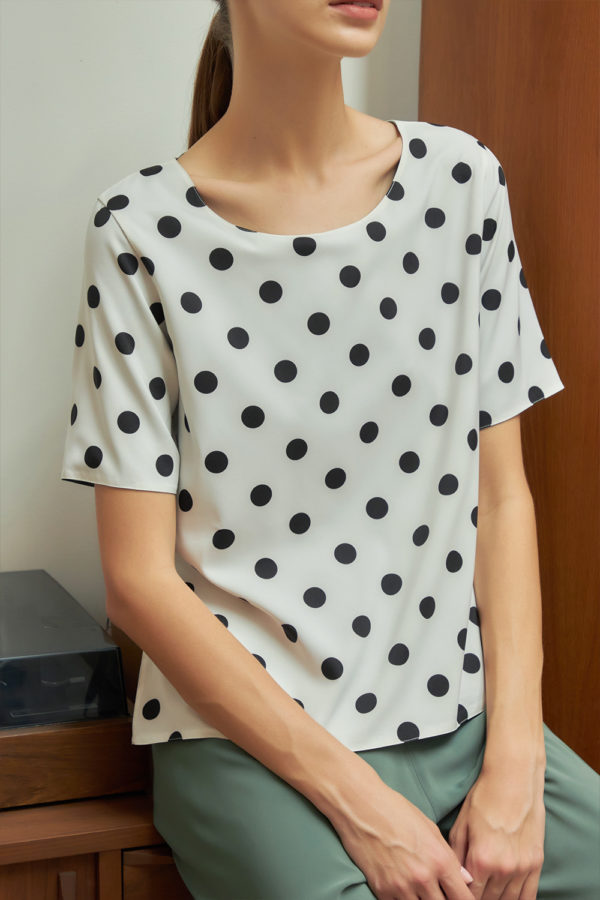 Reversible Basic Blouse I with bw polka dots and light green