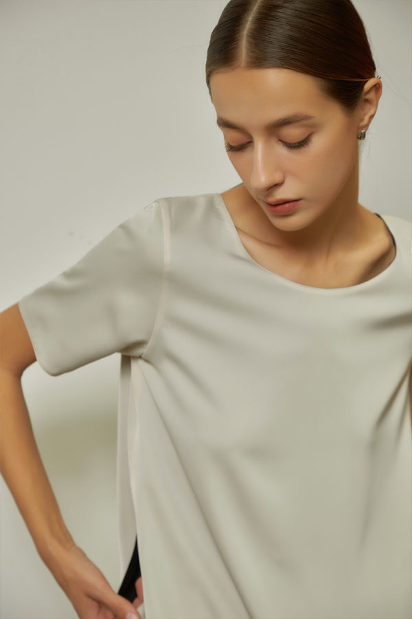 Reversible Basic Blouse I with light grey and black (reverse side)