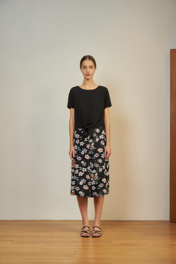 Reversible Cropped Wide Leg Pants with black floral prints and black